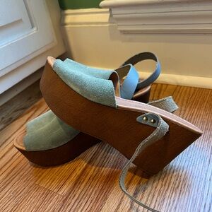 Seychelles Forward Platform Ankle Strap Sandal (Women's), turquoise